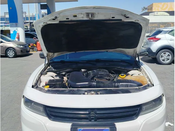 Car image 30