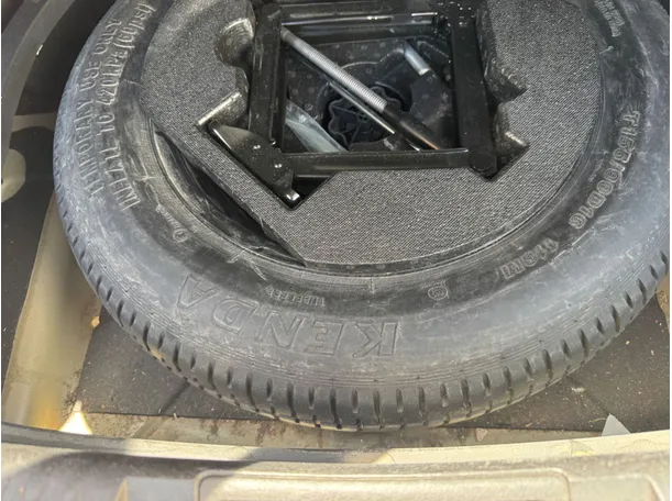 Car image 22