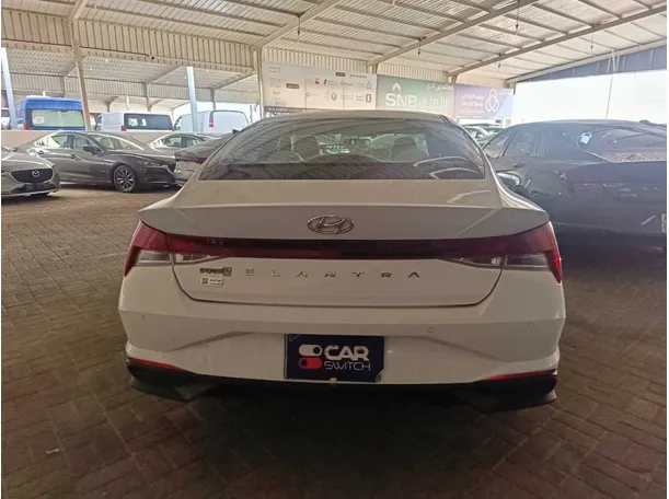 Car image 5