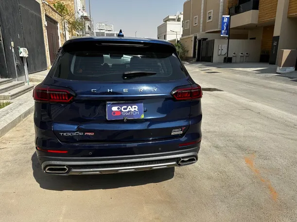 Car image 6