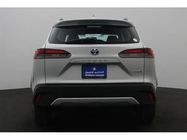 Car image 12
