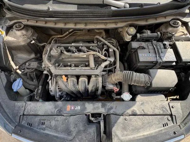Car image 20