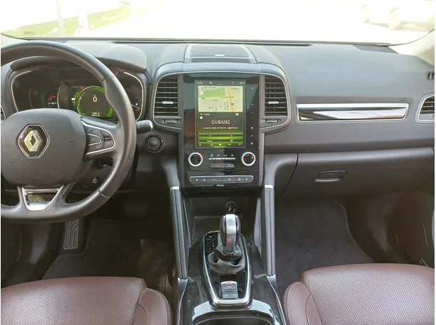 Car image 18