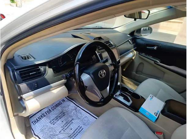 Car image 15