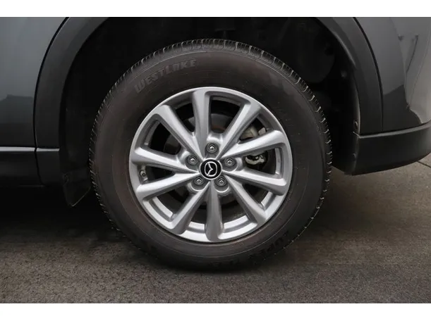Car image 7