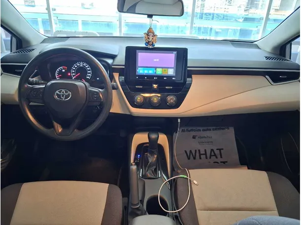Car image 15