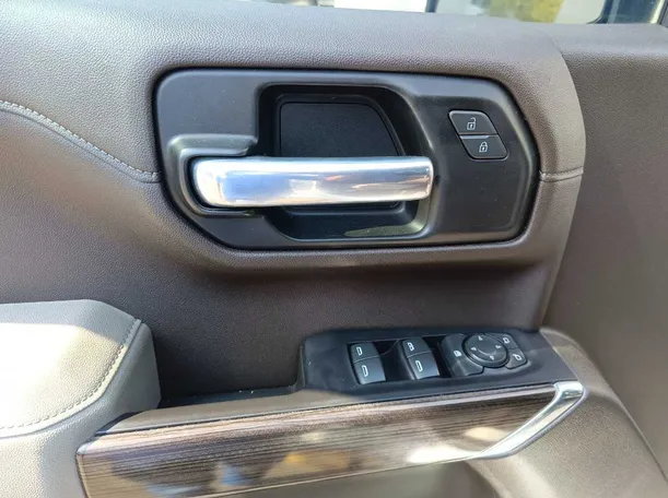 Car image 31