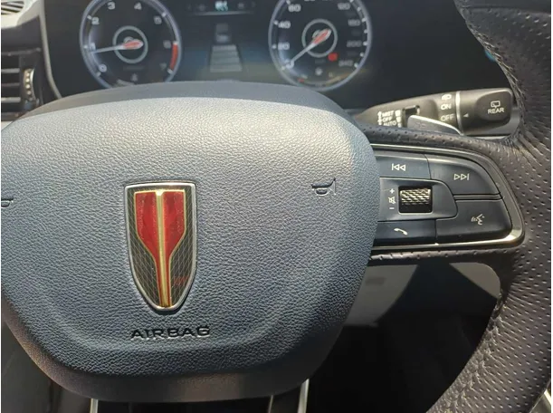 Car image 21