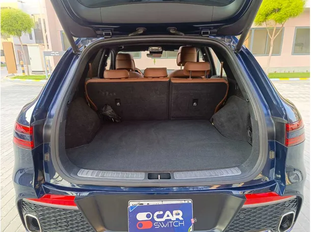 Car image 27