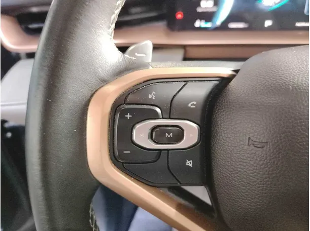 Car image 36