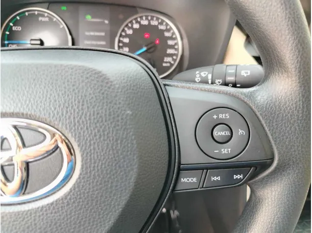 Car image 36