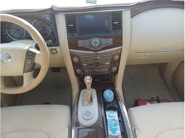 Car image 15
