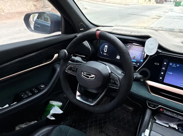 Car image 22