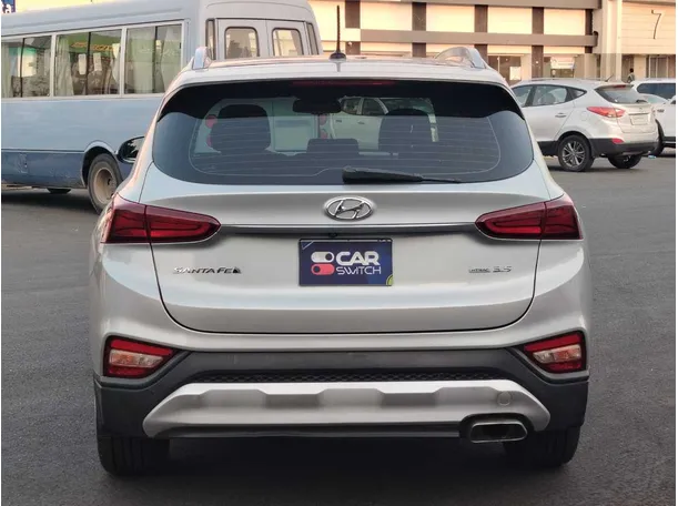 Car image 6