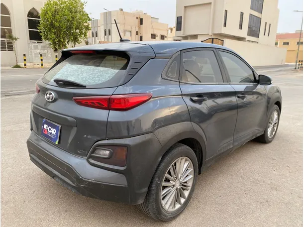 Car image 5