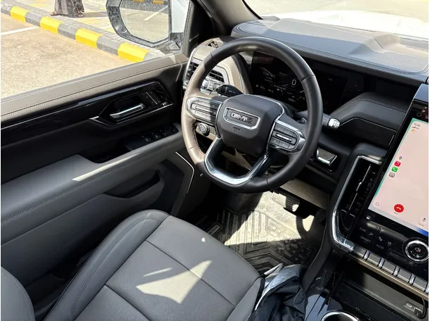 Car image 32