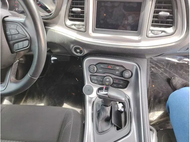 Car image 22