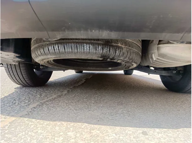Car image 33