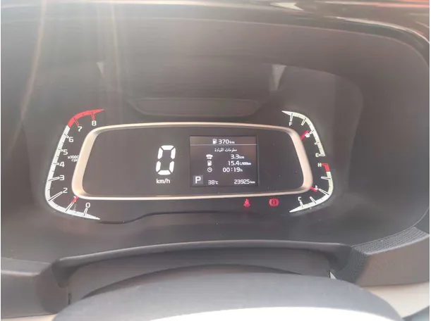 Car image 24