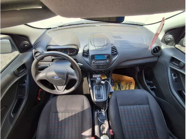 Car image 14