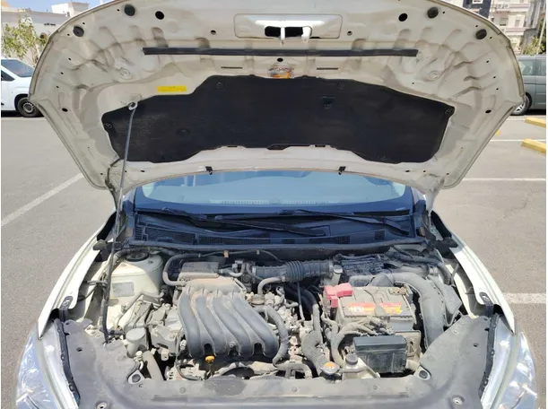Car image 27