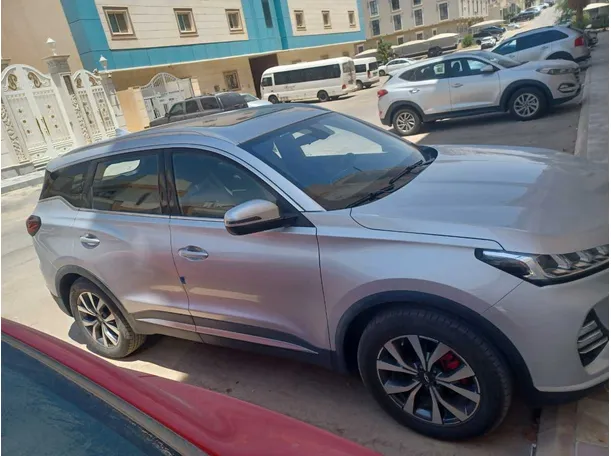 Car image 5