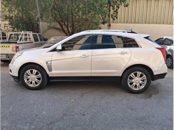 Car image 8