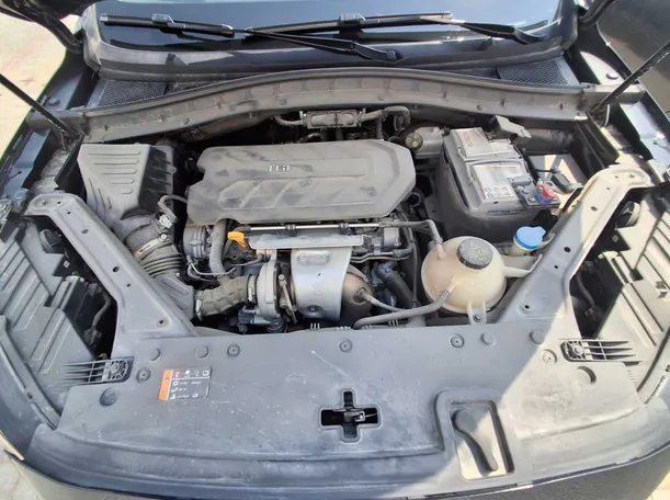 Car image 21