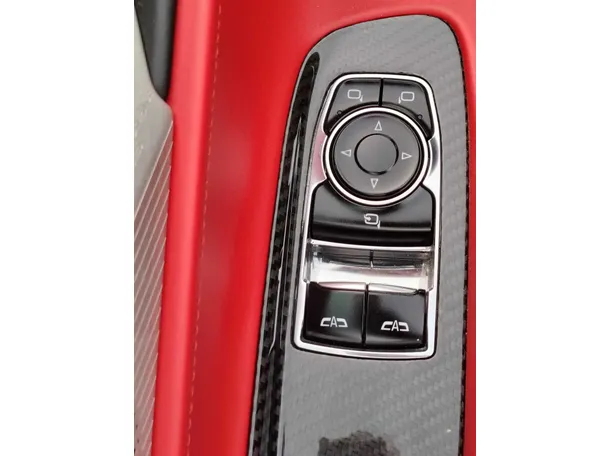 Car image 29