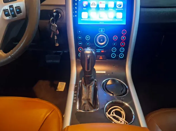 Car image 13