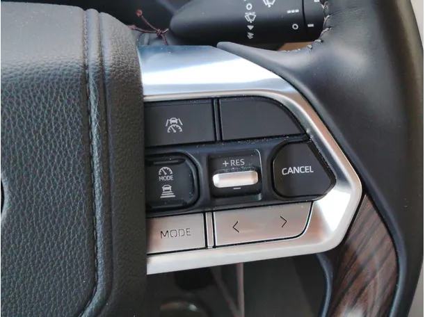 Car image 42