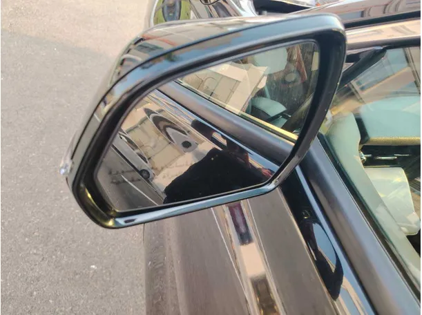 Car image 31