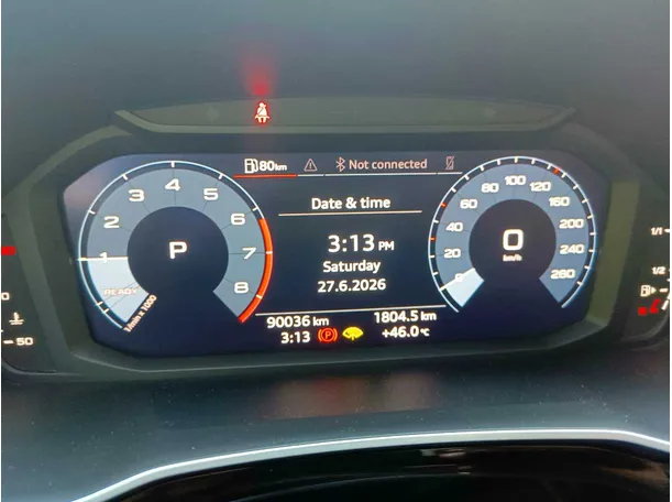 Car image 30