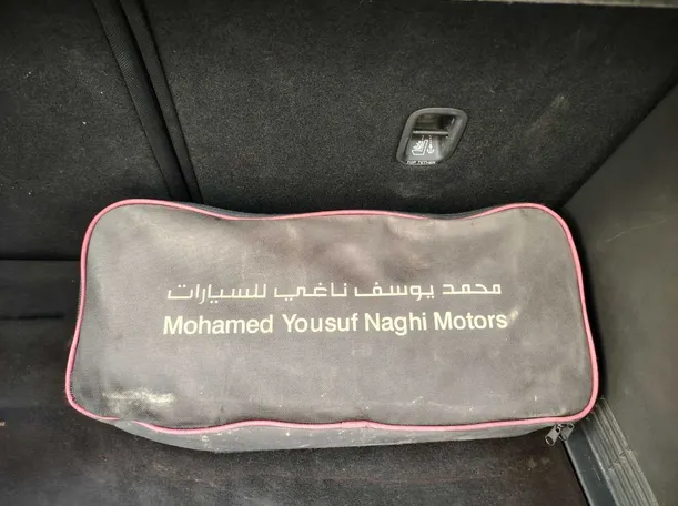 Car image 33