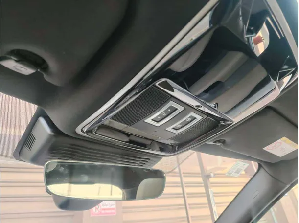 Car image 33
