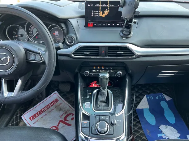 Car image 18