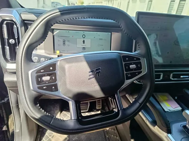 Car image 29