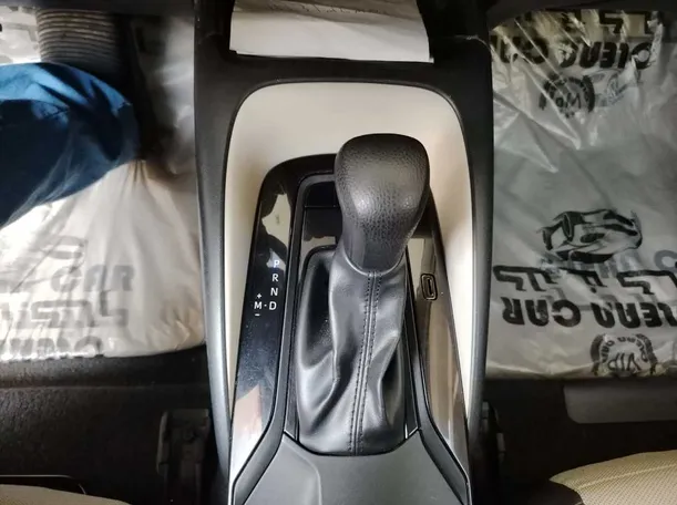Car image 27