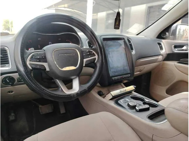 Car image 27