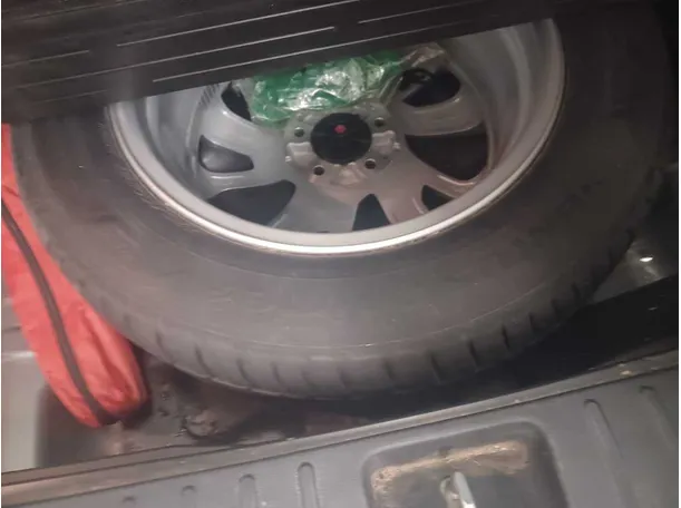 Car image 22