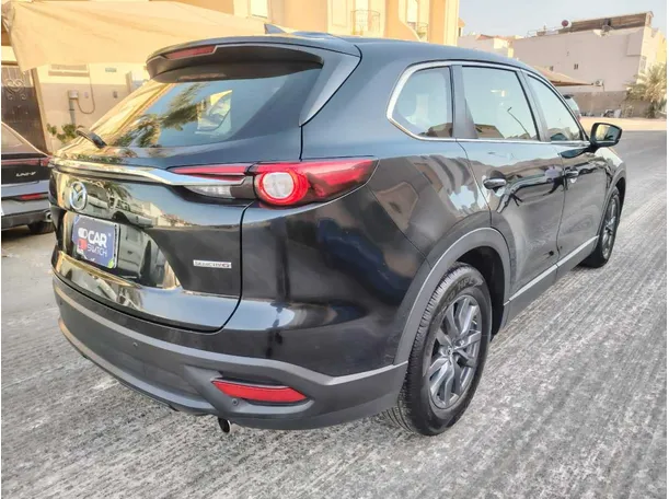 Car image 5