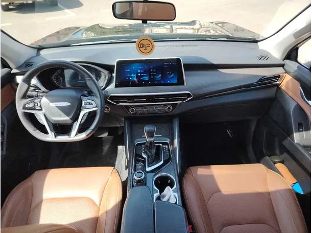 Car image 17