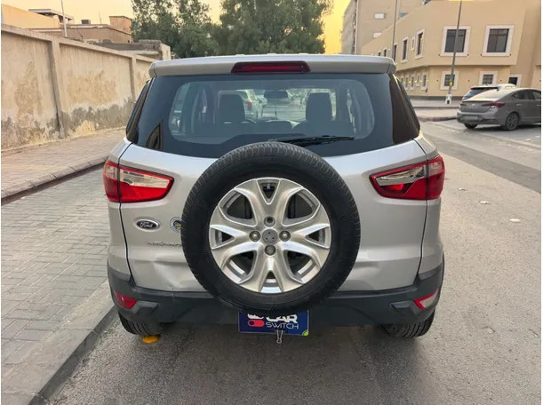 Car image 6