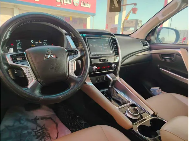 Car image 31