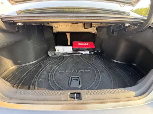 Car image 23