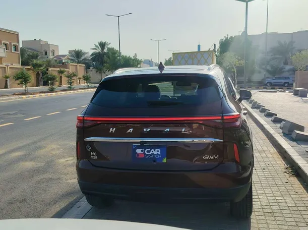 Car image 6