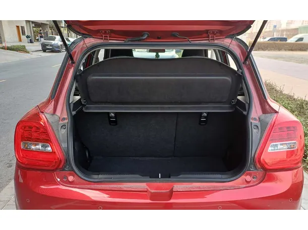 Car image 20