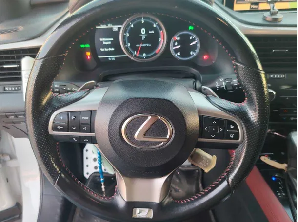 Car image 23