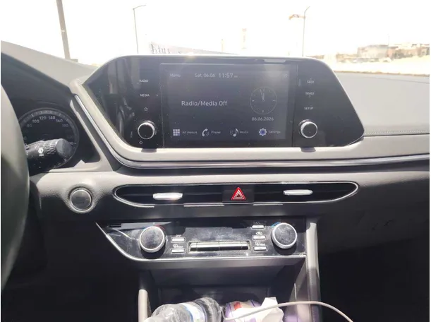 Car image 21