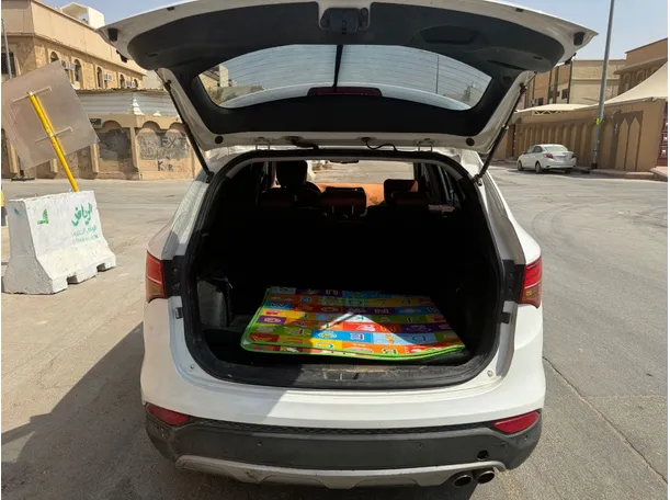 Car image 22